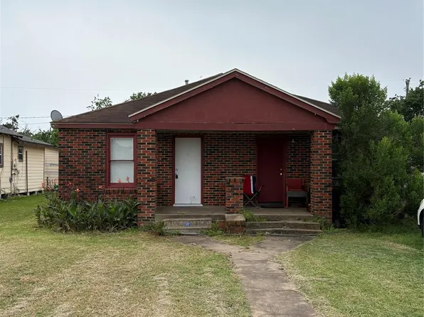 715 W 4th St, Freeport, TX 77541