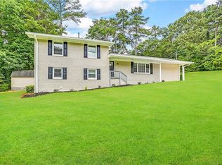 124 Candlelight Ln SW, Atlanta, GA 30331