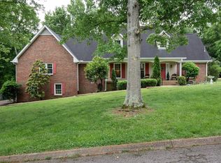 118 E Ervin Dr, Hendersonville, TN 37075