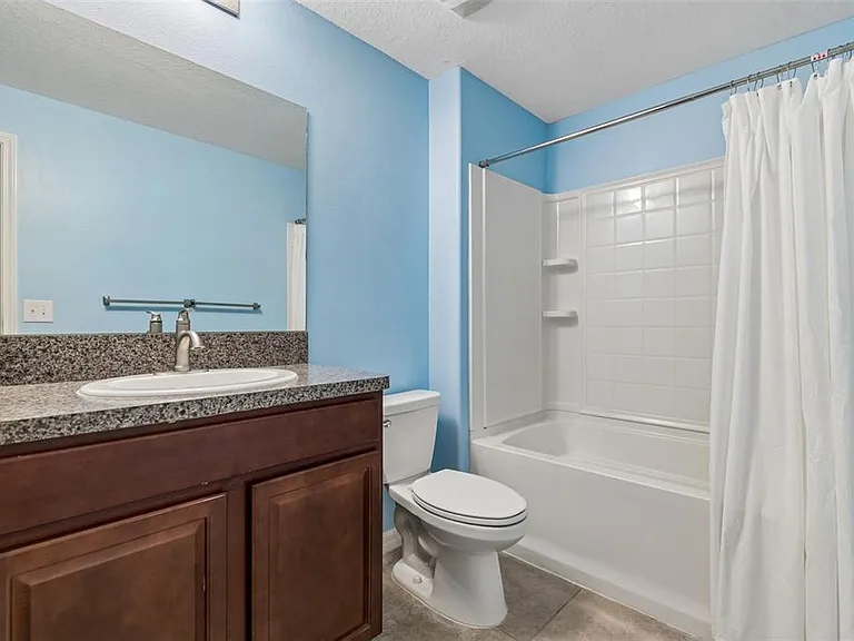 10687 Lake Montauk Dr — Photo 30