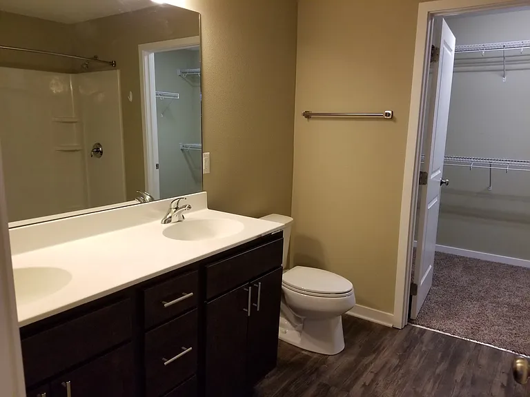 Greenway Square Townhomes — Photo 29