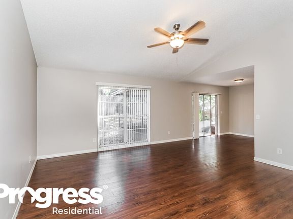 3rd image of 1666 Palm Leaf Dr
