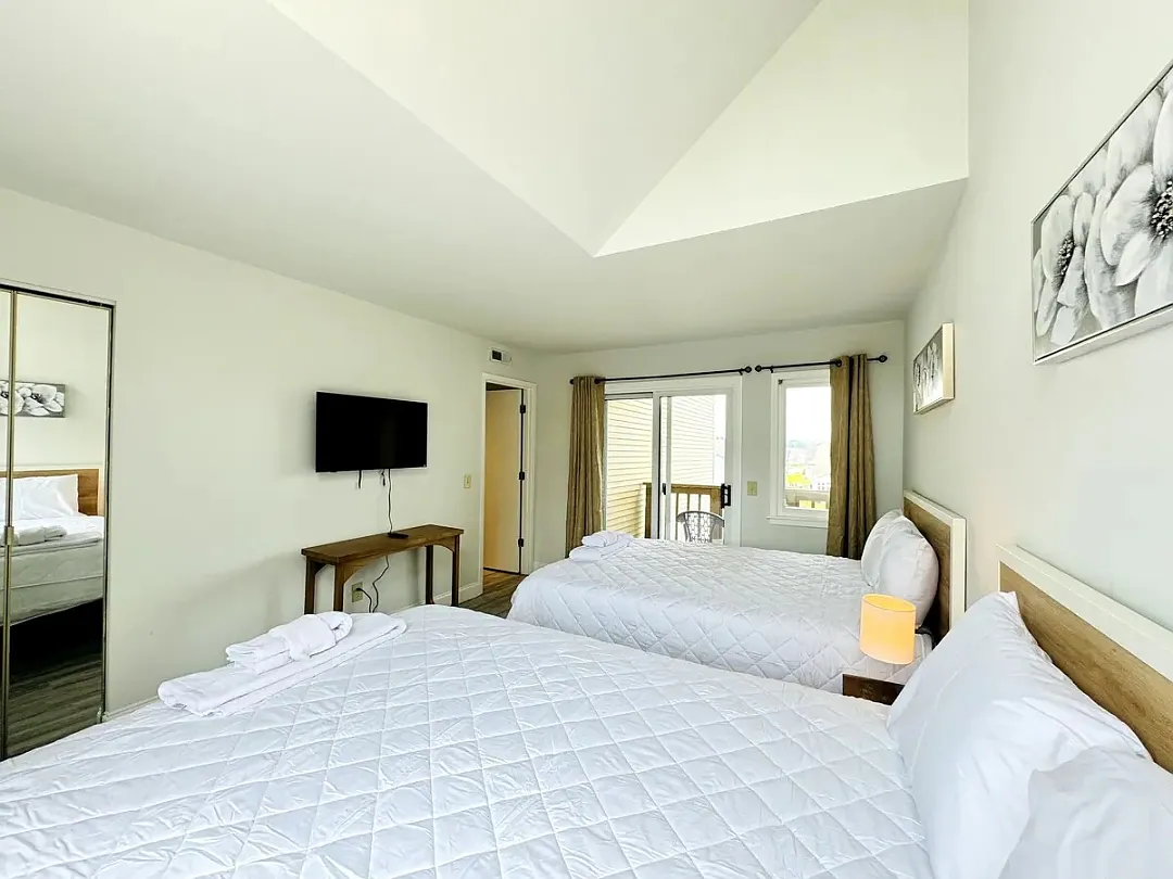 1 bed, 700 sqft, $1,500 — Photo 2