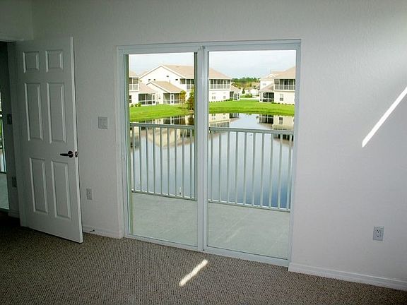 Master bedroom w/ Lake view