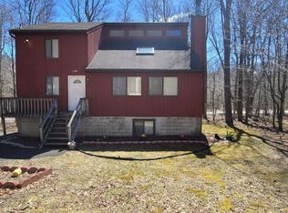 727 Edgewood Rd, Tobyhanna, PA 18466