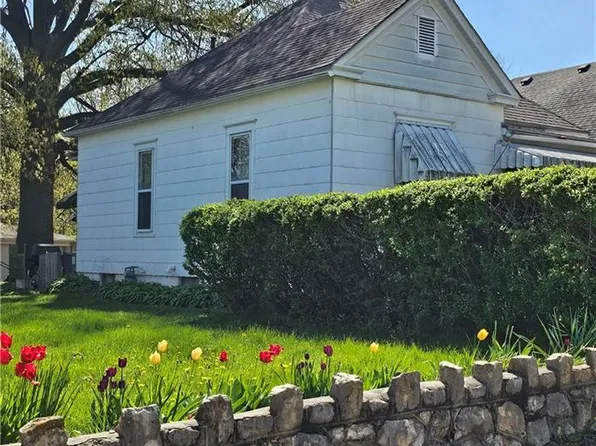 1445 N 11th St, Saint Joseph, MO 64501