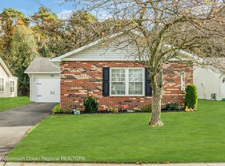 111 Mansfield Dr, Brick, NJ 08724