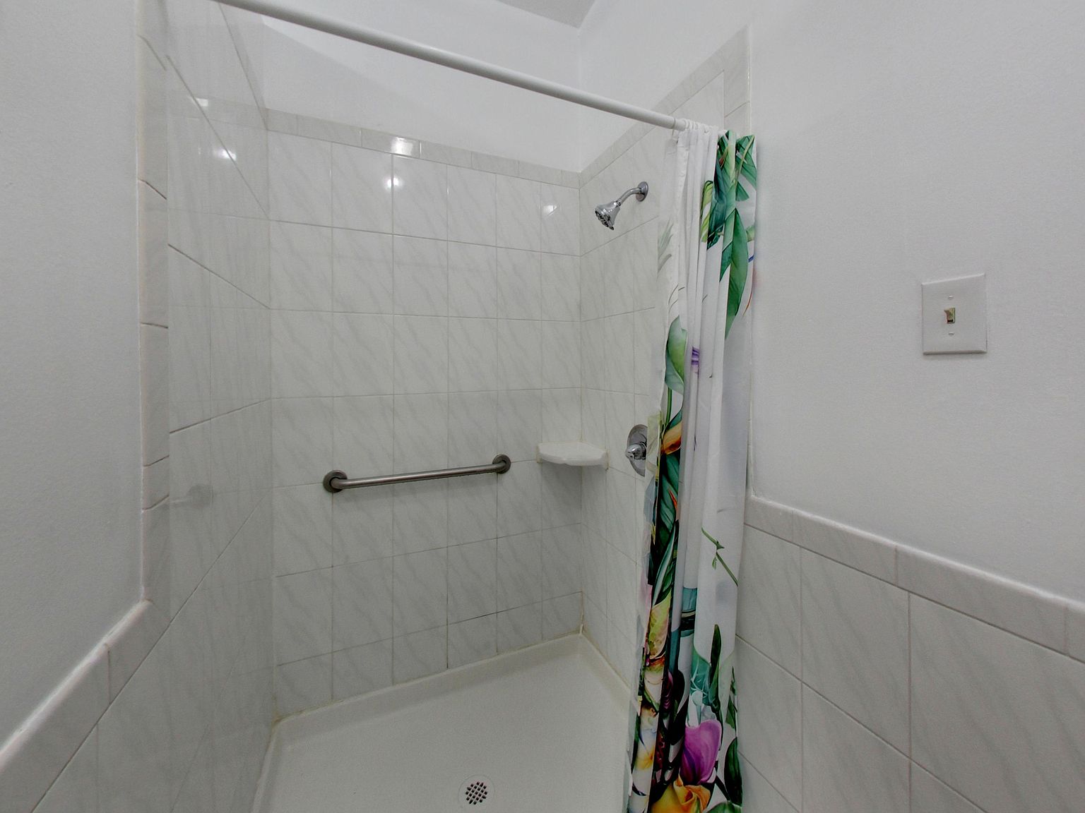 640 Clay St Unit 216 - Image 4