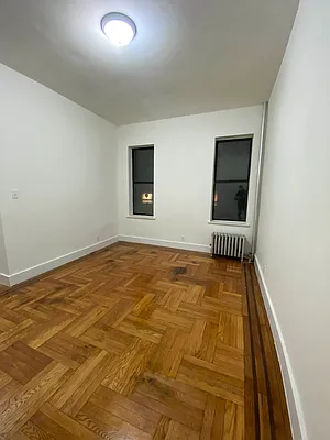 Rented by City Prime Commercial Realty  | media 6