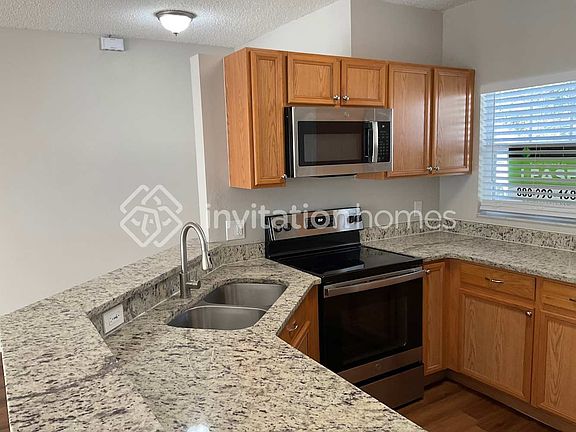 4th image of 414 Long Dr