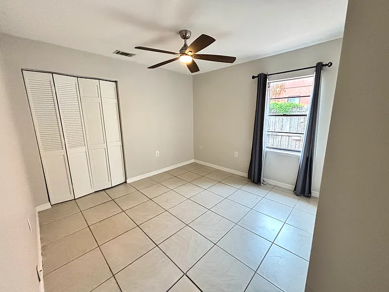932 Meller Way — Photo 1