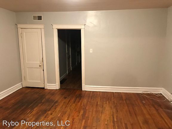 3rd image of 4230 Dewey Ave APT 2S