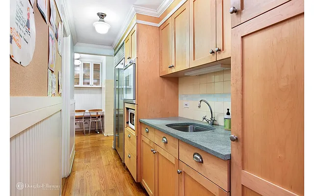 Sold by Douglas Elliman | media 19