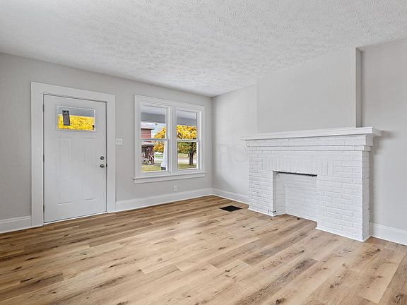 Living Room and Entry