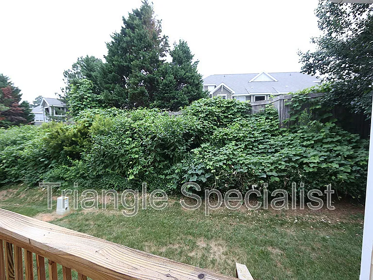 7648 Astoria Pl — Photo 17