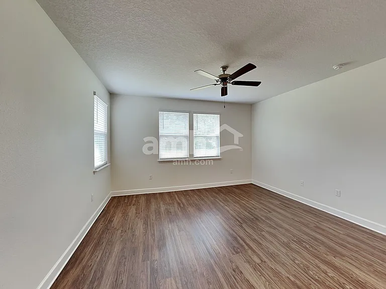 1240 Tan Tara Trl — Photo 8