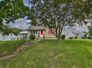 501 E Saucon St, Hellertown, PA 18055