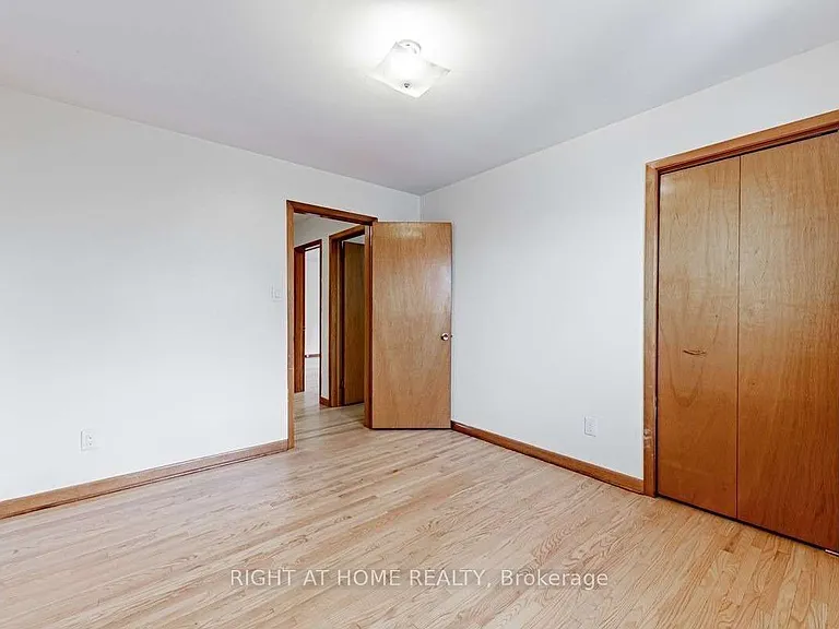 9 Chalet Rd — Photo 9