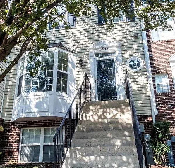 2484 Revere Ct #27B — Photo 1