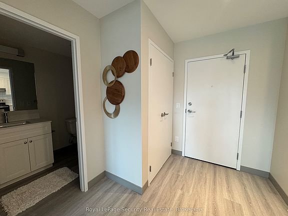 3rd image of 1015 Innisfil Beach Rd #514