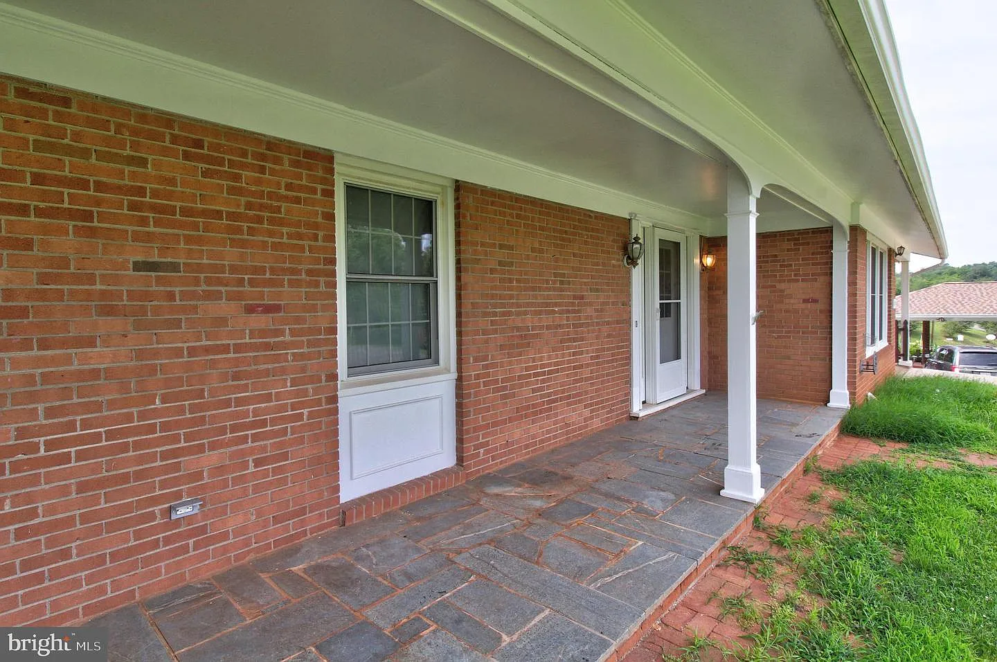 3 bed, 1920 sqft, $2,000 — Photo 4