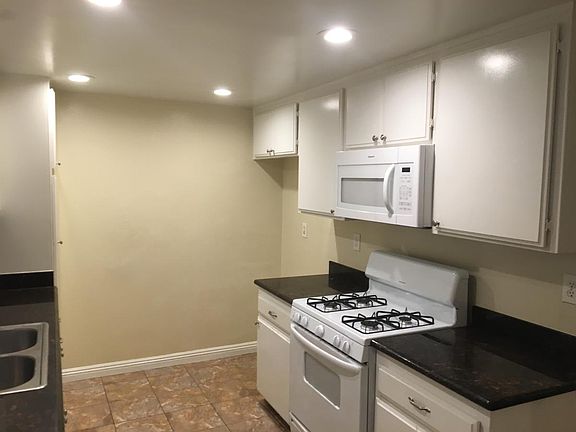 3rd image of 1846 6th Ave APT A