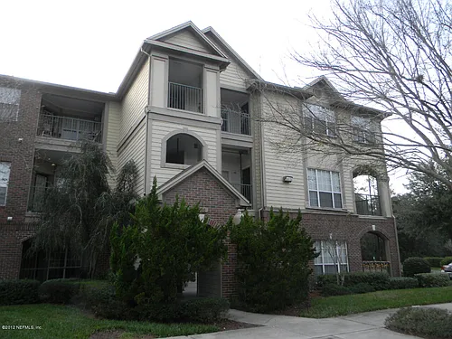 7800 Point Meadows Dr Photo 1