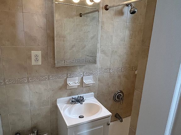 4th image of 1461 Shore Pkwy APT 6F