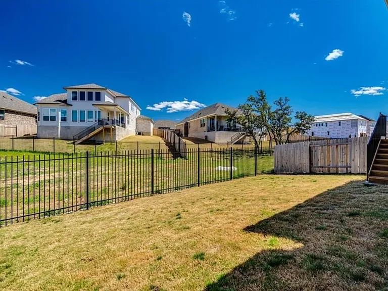 220 Sawtooth Mountain Way — Photo 25