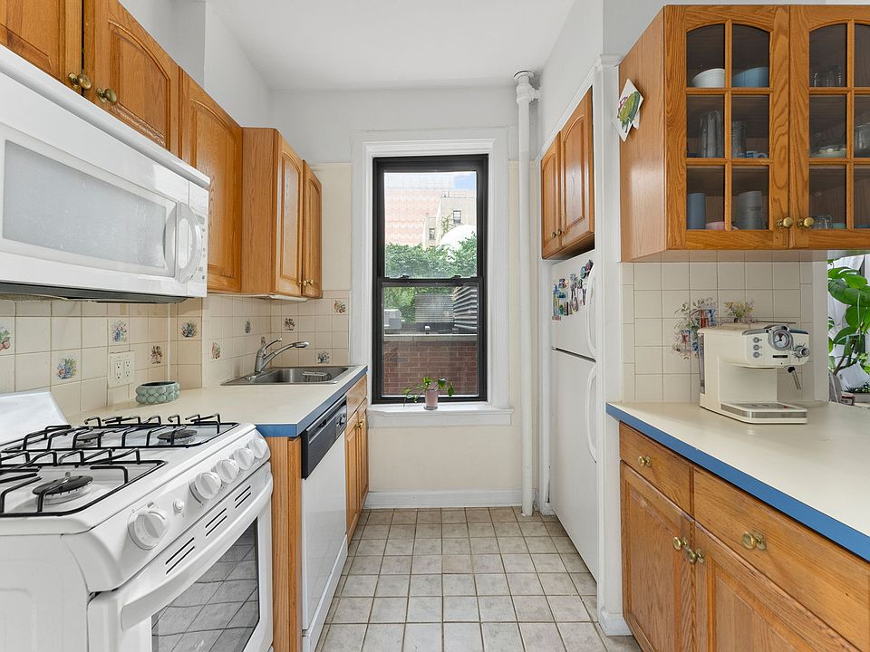 1st image of 82 Schermerhorn St APT 2B