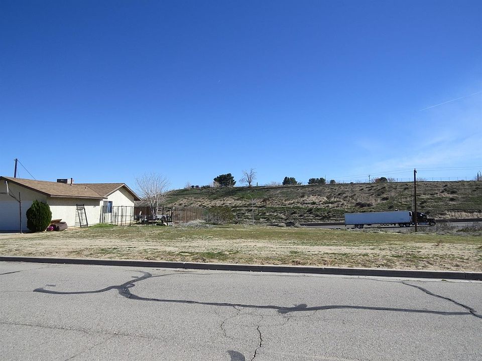 1st image of Puesta Del Sol Dr