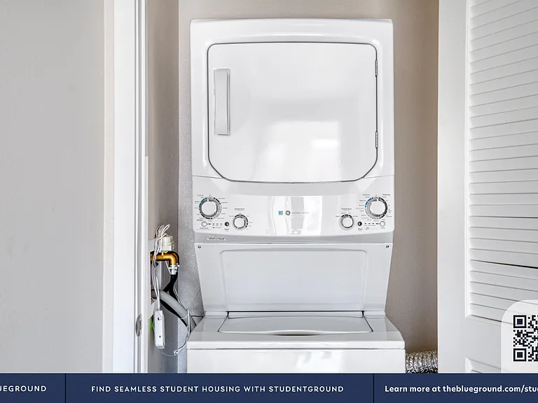 Washer/Dryer in Apartment