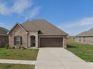 120 Sugar Creek Dr, Youngsville, LA 70592