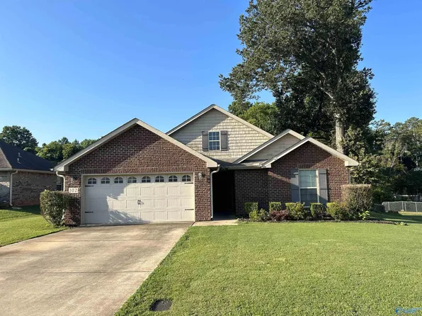 102 Summerset Ln, Huntsville, AL 35811