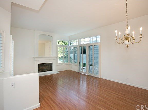 4th image of 3500 Daffodil Ave #17