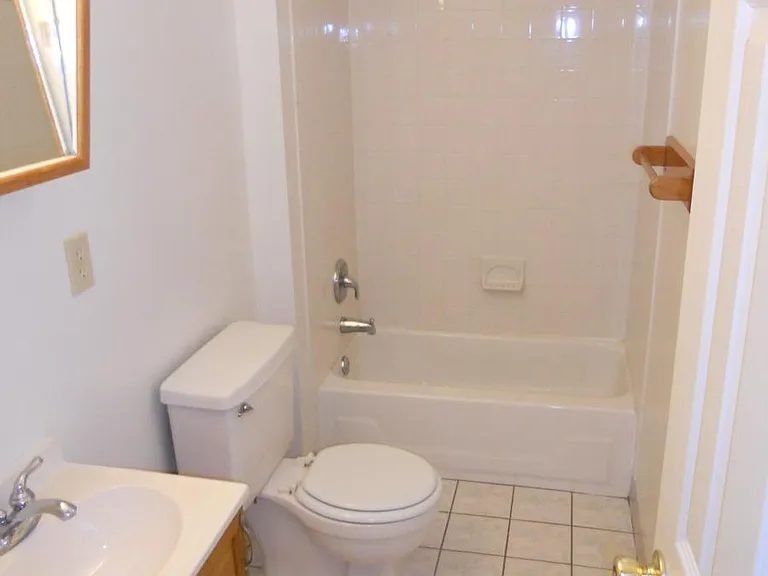 812 S 3rd St #3 — Photo 11