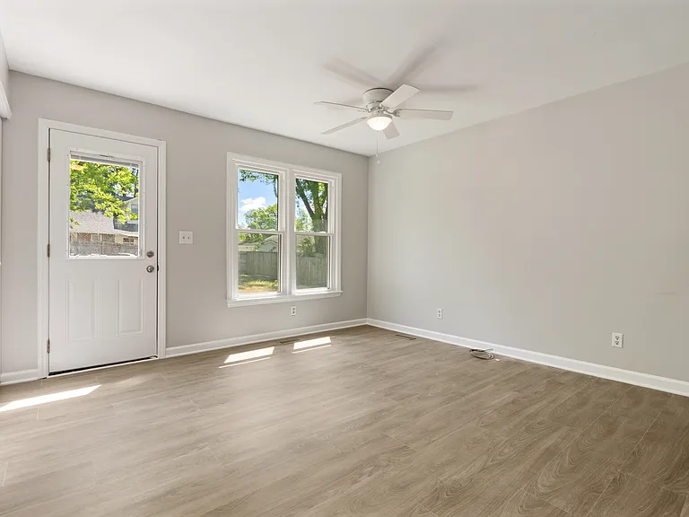 205 Rand Mill Rd — Photo 9