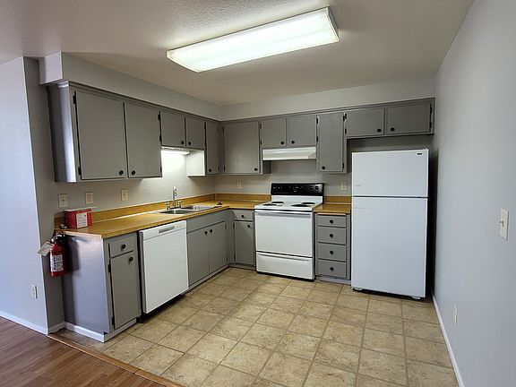 5th image of 3316 NE Lancaster St #3