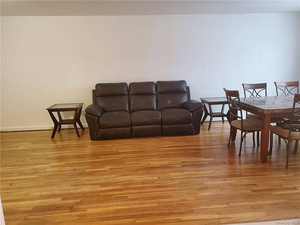 1st image of 47 Point St Floor 3C-3