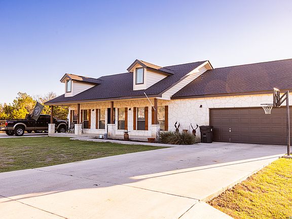 3rd image of 803 RIVER RANCH DR