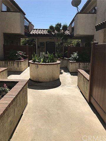 2nd image of 1827 W 145th St APT 102