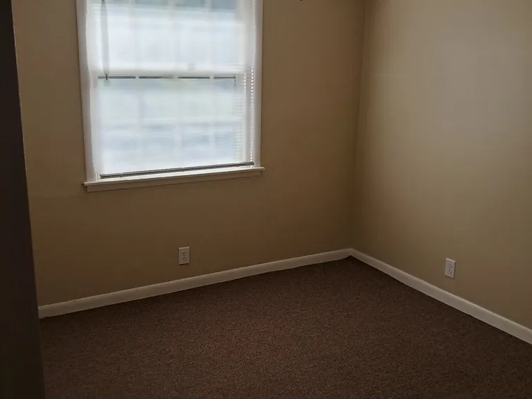 3729 Faulkner Dr — Photo 5