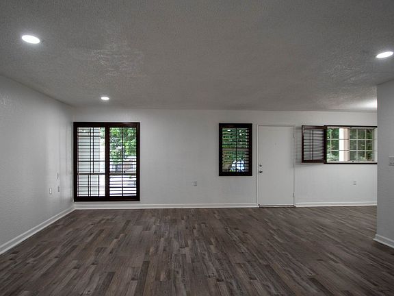 2nd image of 11045 La Maida St APT 102