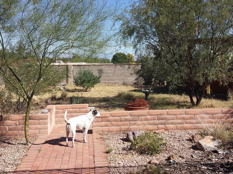 1st image of 1581 S Desert Crest Dr