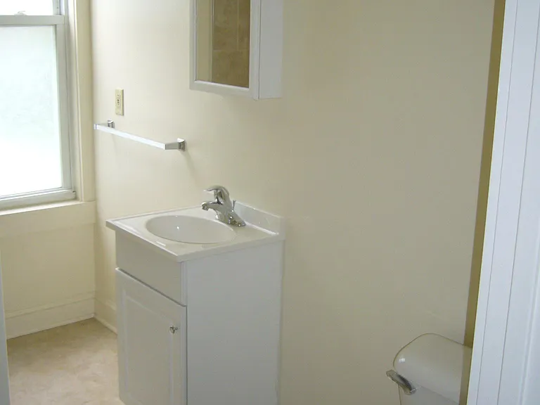 11 Johnson St #B — Photo 11