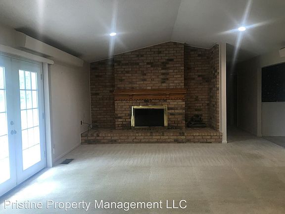 2nd image of 2354 Texas St