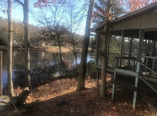 108 Westwood Dr, Sturbridge, MA 01566