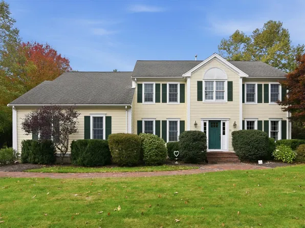 21 Evergreen Rd, Norfolk, MA 02056