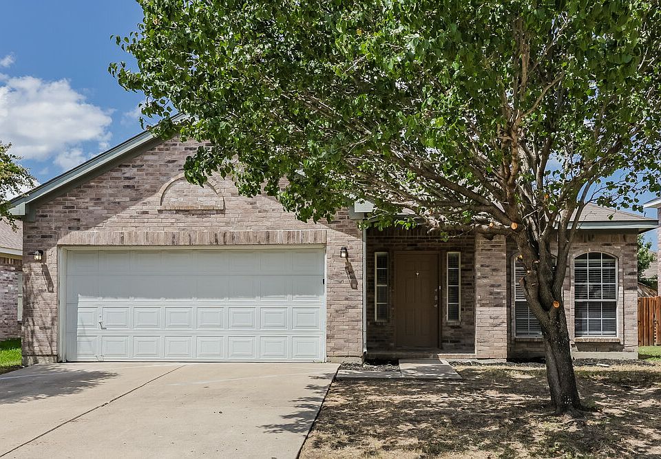 1st image of 2808 Earle Dr
