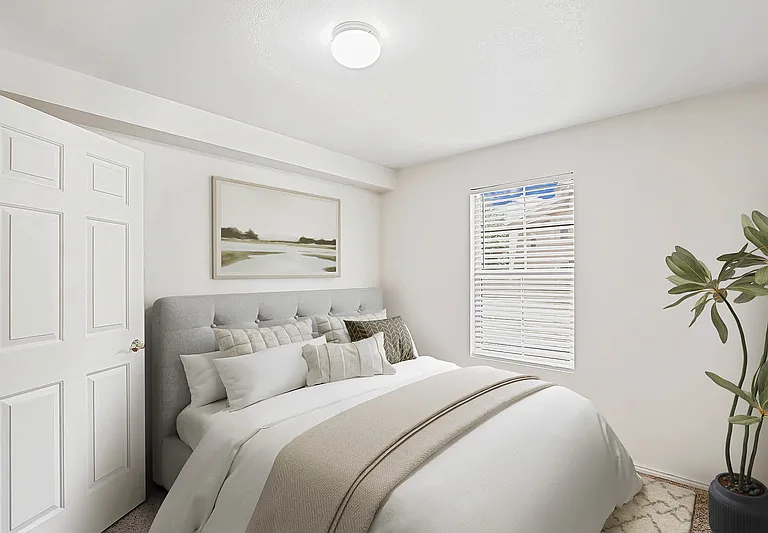 Rose Cove Apartment Homes — Photo 17